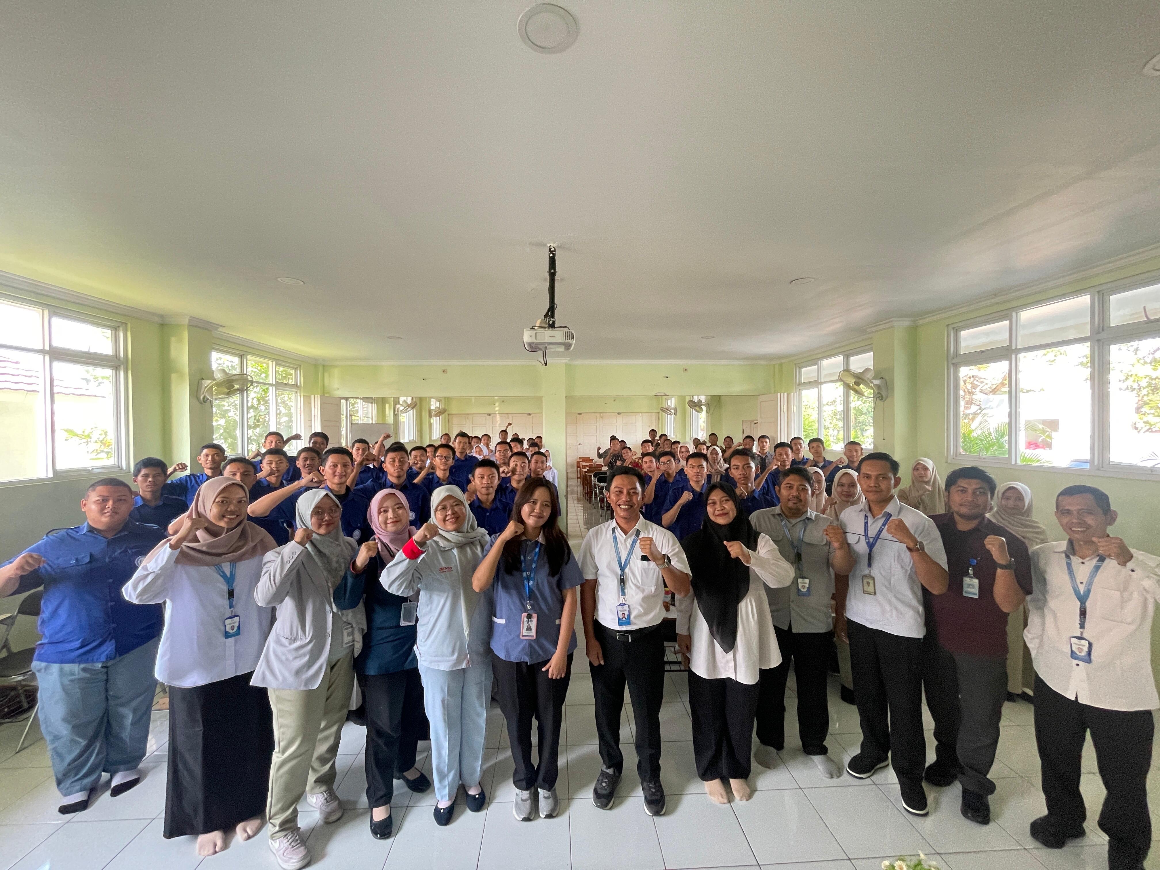 Seminar Budaya Industri Sekolah Binaan SMK Gema Nusantara